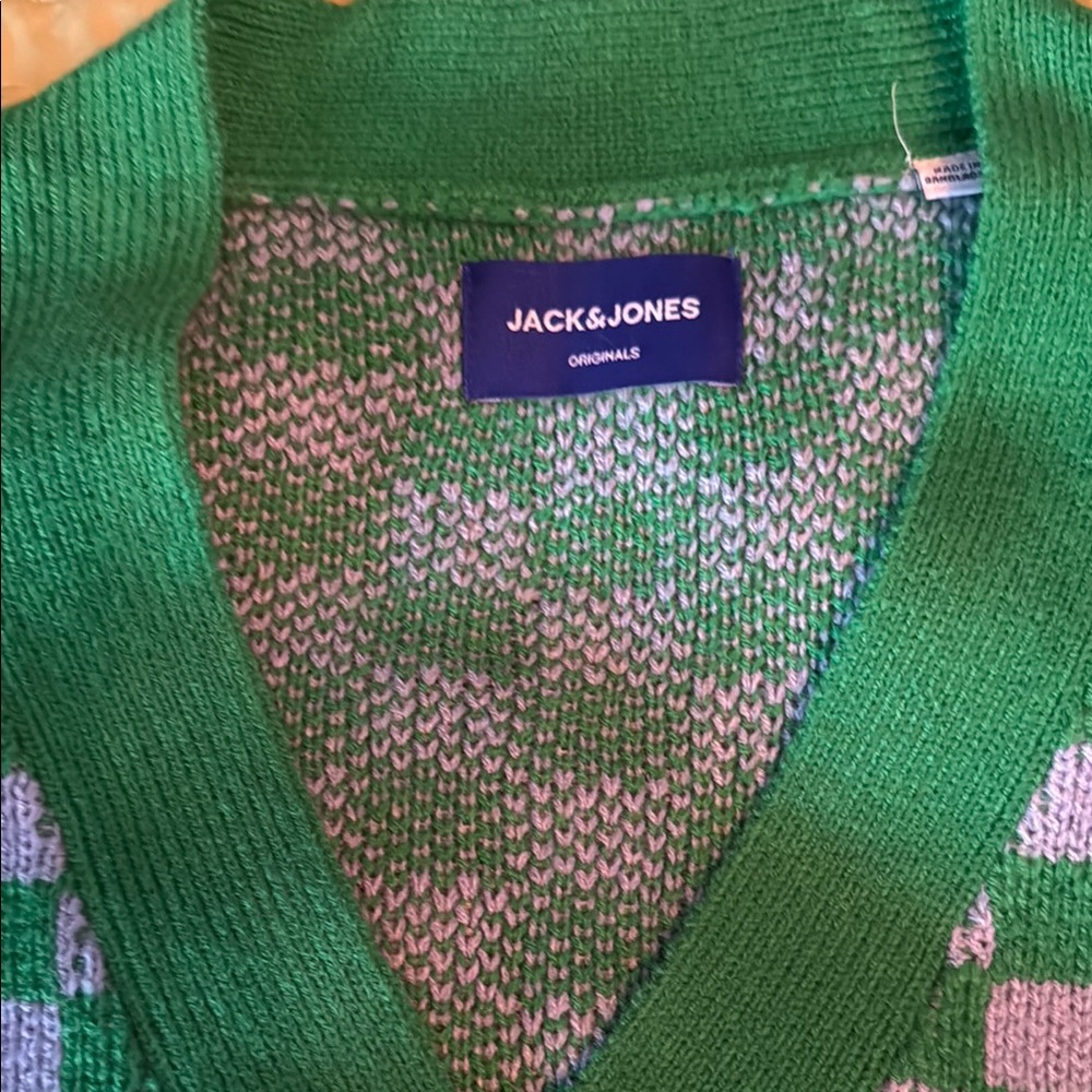 Vibrant Checkered Cardigan - Picture 2 of 3